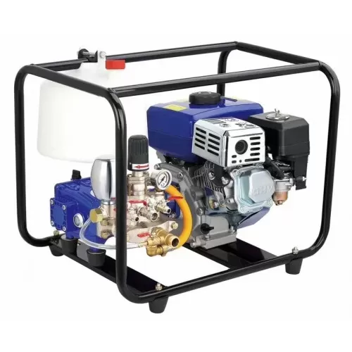 Power sprayer with 5.5Hp Petrol engine